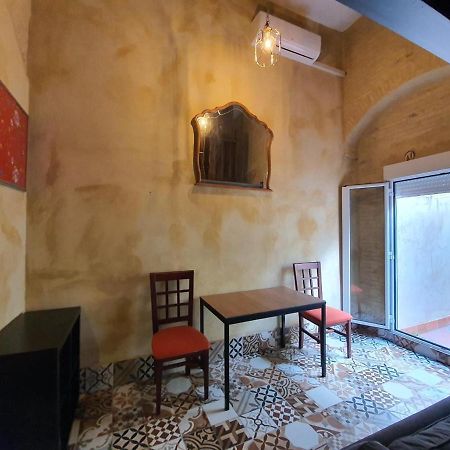 Coqueto Dupex En El Casco Antiguo De Triana Lägenhet Sevilla Exteriör bild