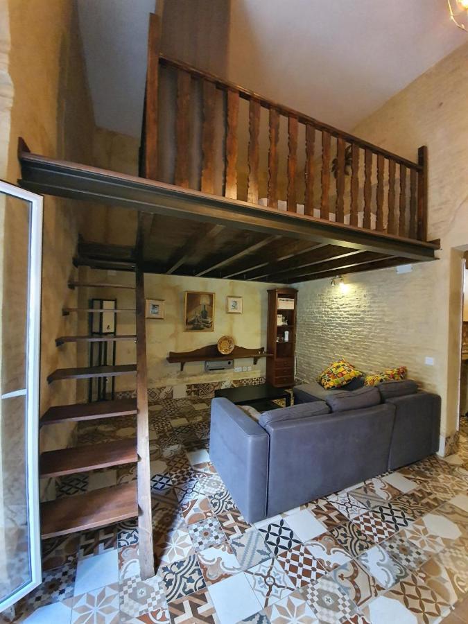 Coqueto Dupex En El Casco Antiguo De Triana Lägenhet Sevilla Exteriör bild